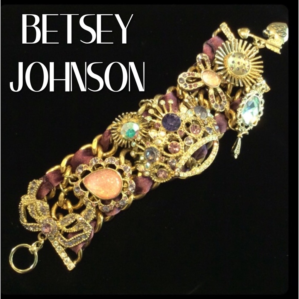 🎉BETSEY JOHNSON HEAVILY ENCRUSTED BRACELET…